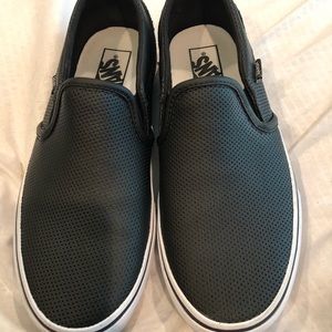 Vans “Asher perf” sneaker